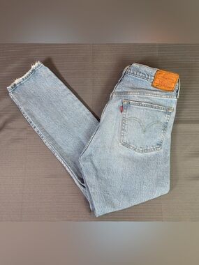 Levi’s 501S Skinny Jeans W30 Distressed Raw Hem Light Wash Denim